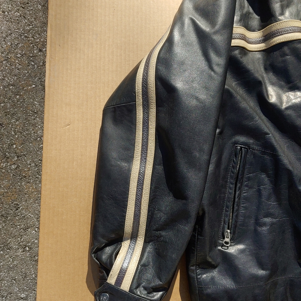 Jacket - Picture 5 of 6
